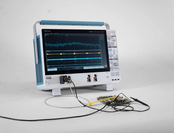 Tektronix 6 Series Mixed Signal Oscilloscope Tracking Down  Electromagnetic Interference Sources