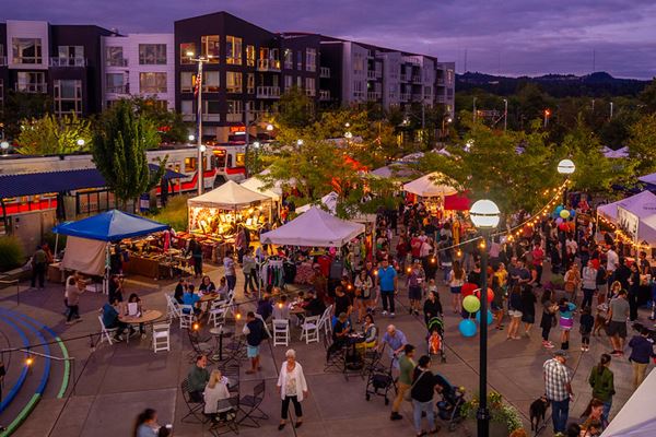 Beaverton Oregon hosts a local street market near the Tektronix campus