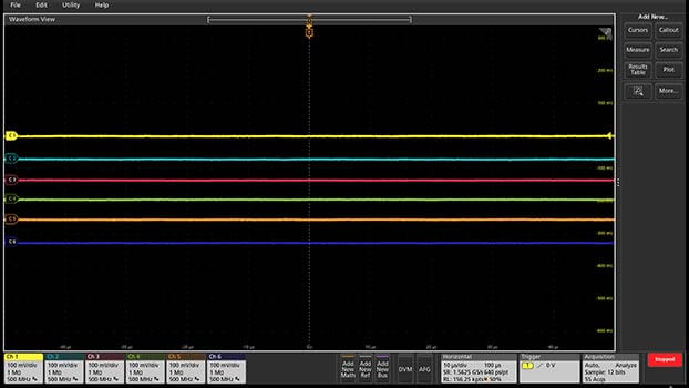 Overlay mode on the 4000A X-Series Keysight oscilloscope (left) and 4 Series MSO Tektronix oscilloscope (right)