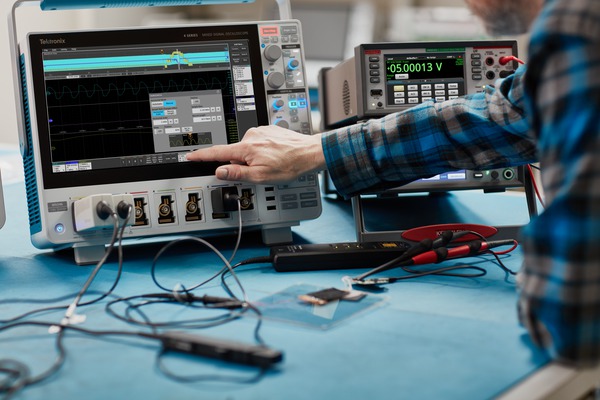 4SeriesBMSO DE 48G740160