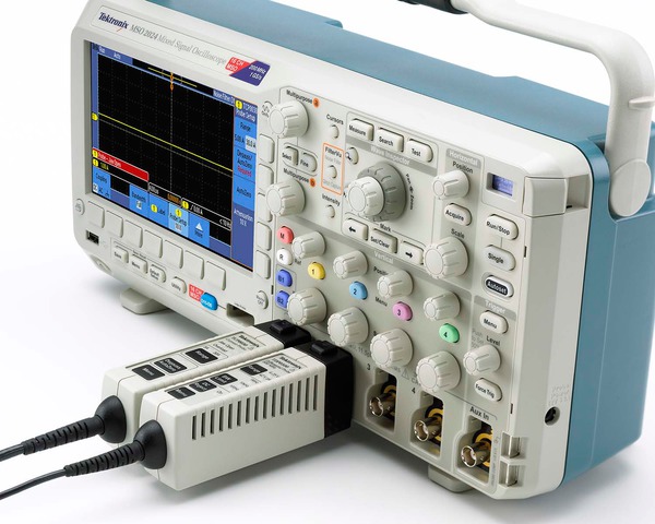 MSO DPO2000 EN US 3GW 28413 8