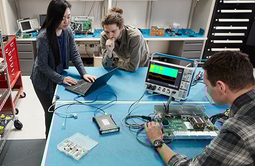 Embedded design engineers working with the Tektronix 3 Series MDO