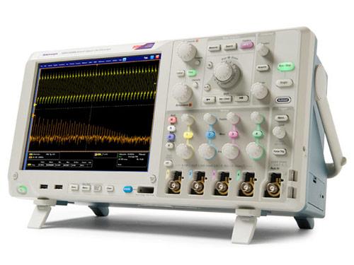MSO / DPO5000B Series Angle View
