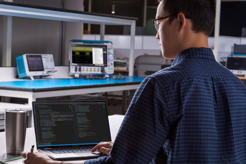 Tektronix_MS068B_Oscilloscope_Python_Coding